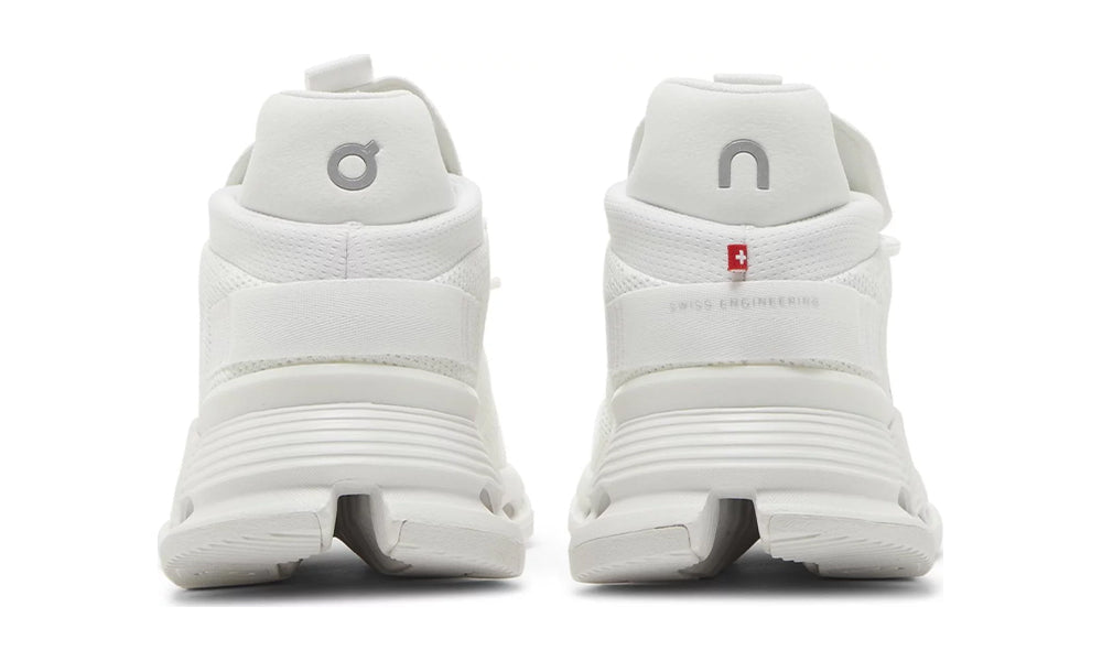 On Cloudnova - Triple White