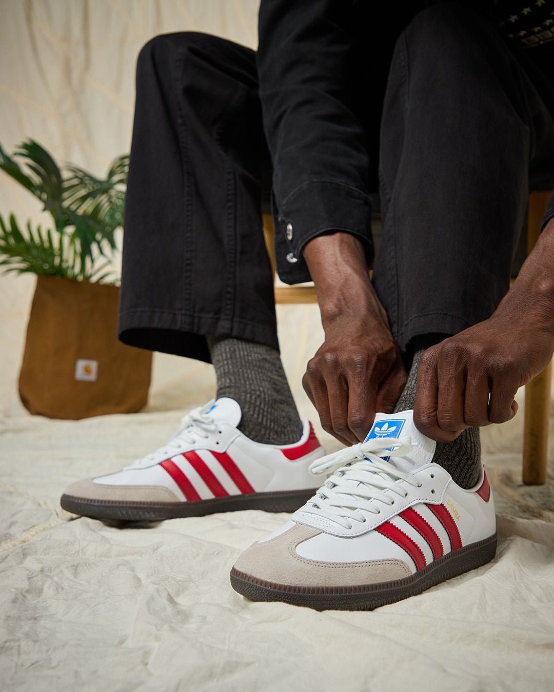Adidas Samba - Red - FAVELA